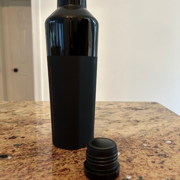 Corkcicle Darth Vader - Picture 5 of 12